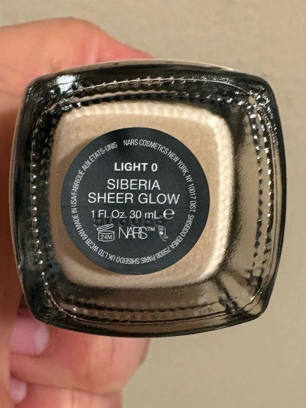 NARS Sheer Glow Foundation - LIGHT O SIBERIA Brand New Never Used.